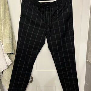 H&M Men's Black Plaid Joggers